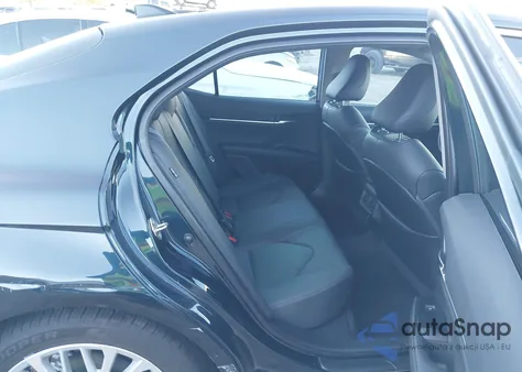 2020 Toyota Camry Xle z USA, uszkodzony, nr VIN 4T1F11AK6LU859115